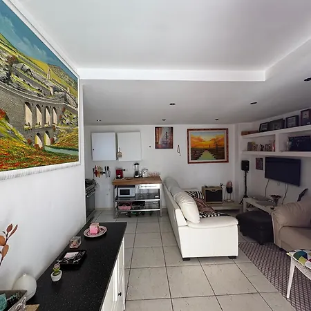 Loft Bilocale Centro Nei Pressi Della Stazione E Lungomare Bari